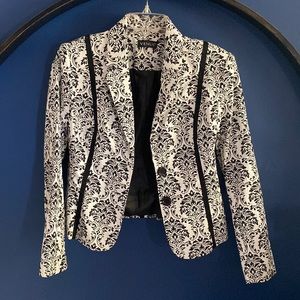 Venus Black and White Jacket